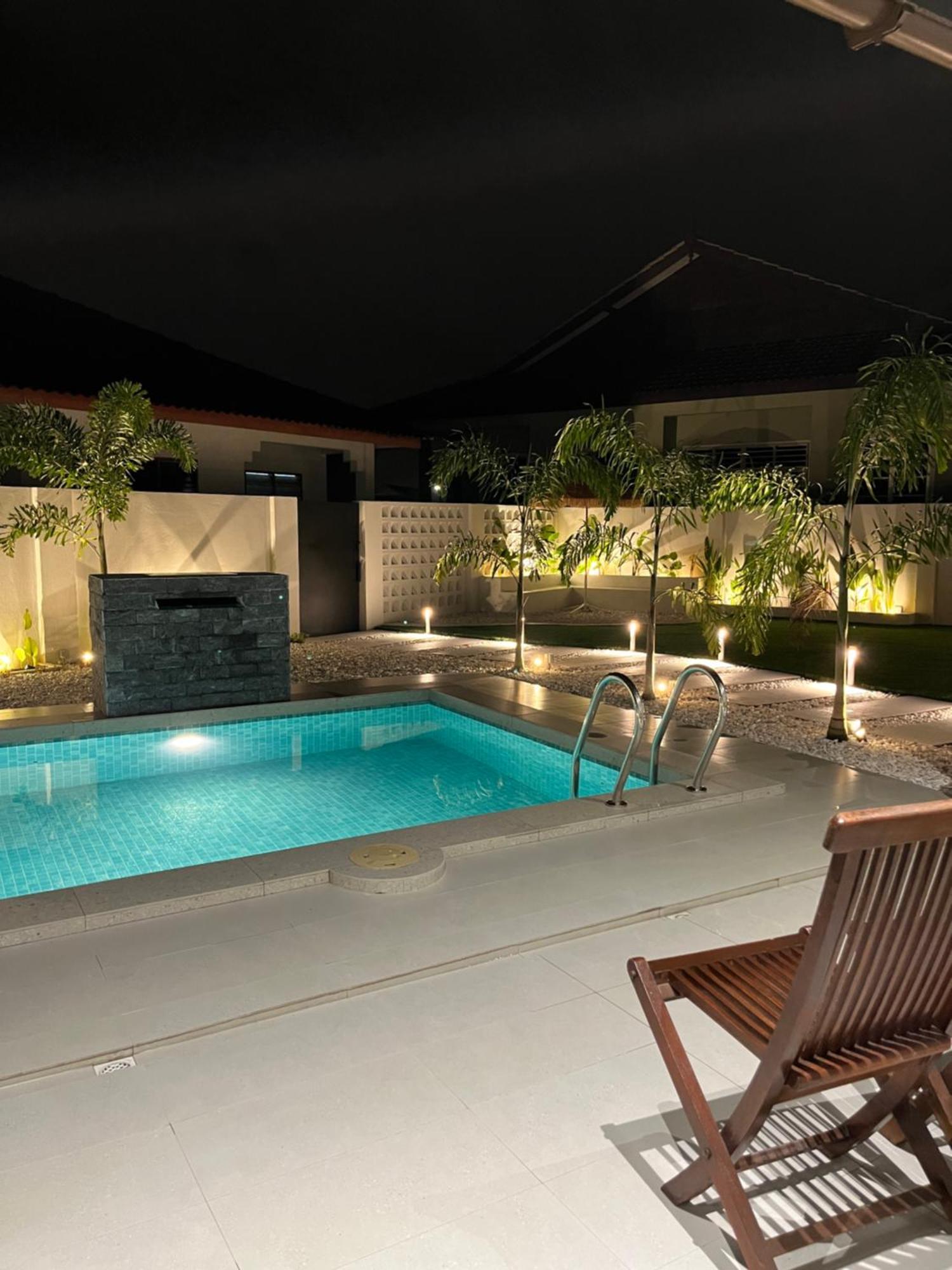 Home In Terengganu With Private Pool Kuala Terengganu Eksteriør bilde